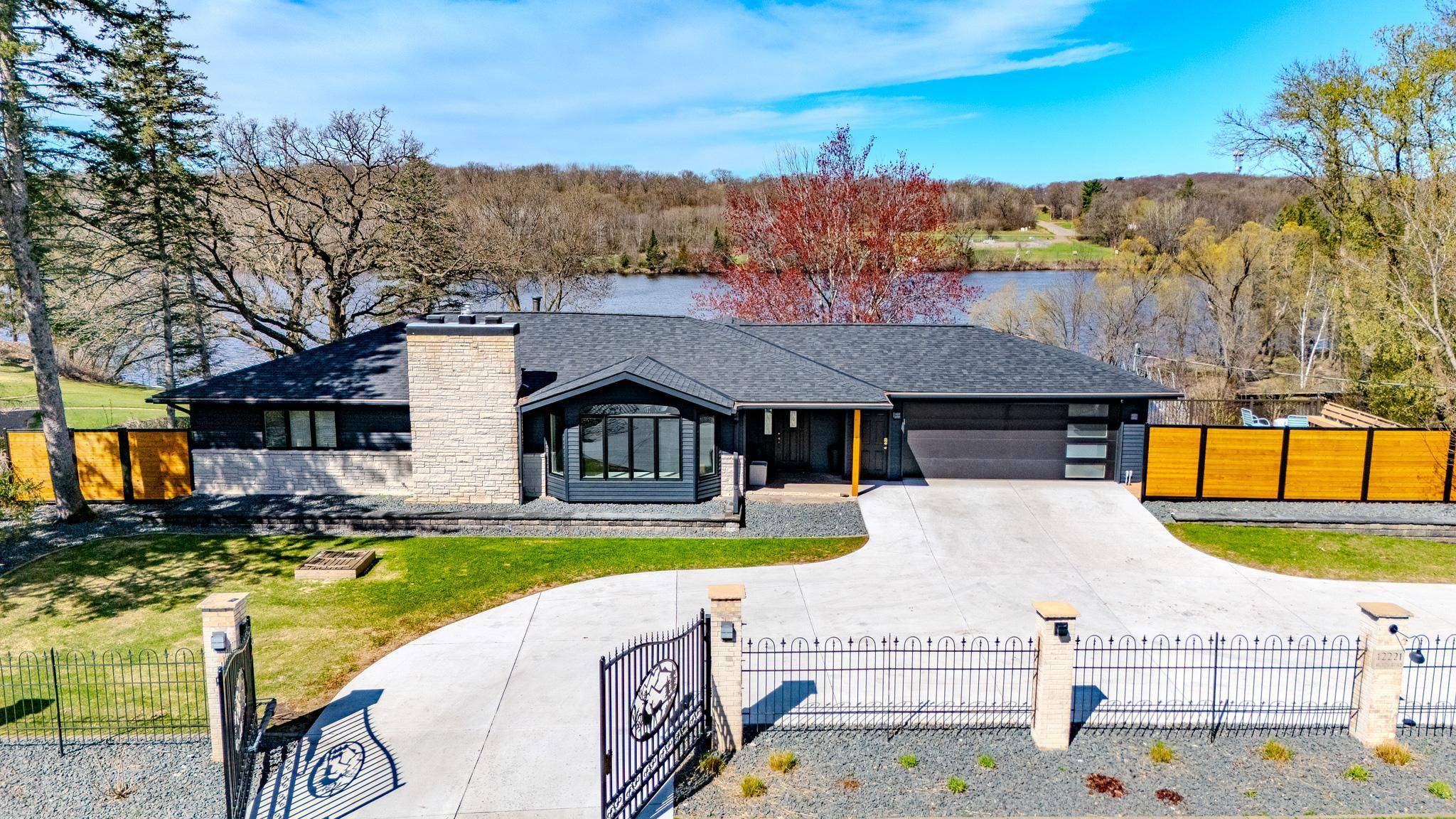 12221 Hillton RD, Little Falls, MN 56345