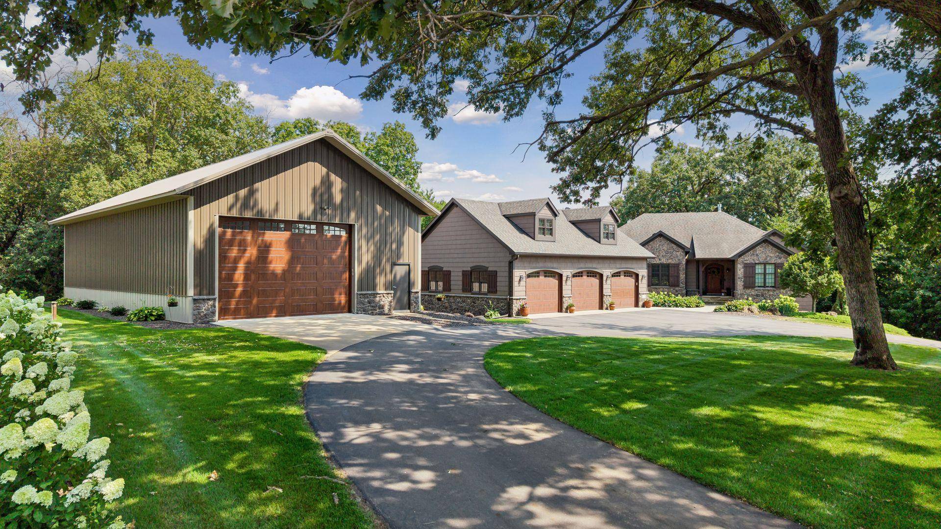 10345 Cannon Woods TRL, Waconia, MN 55387