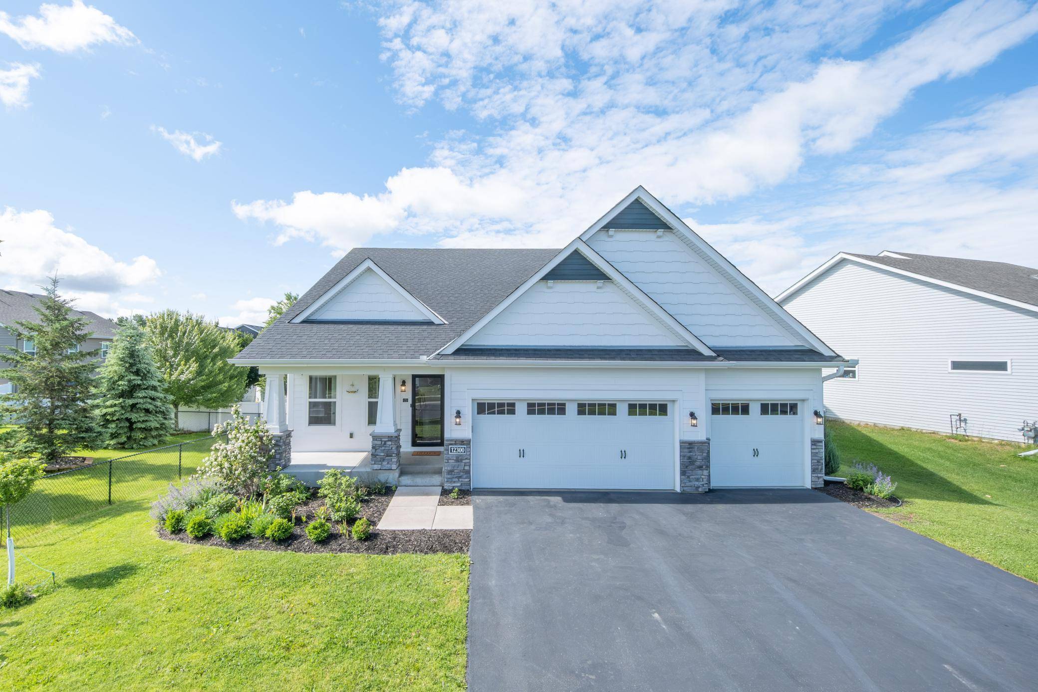12300 Pineridge WAY N, Dayton, MN 55327