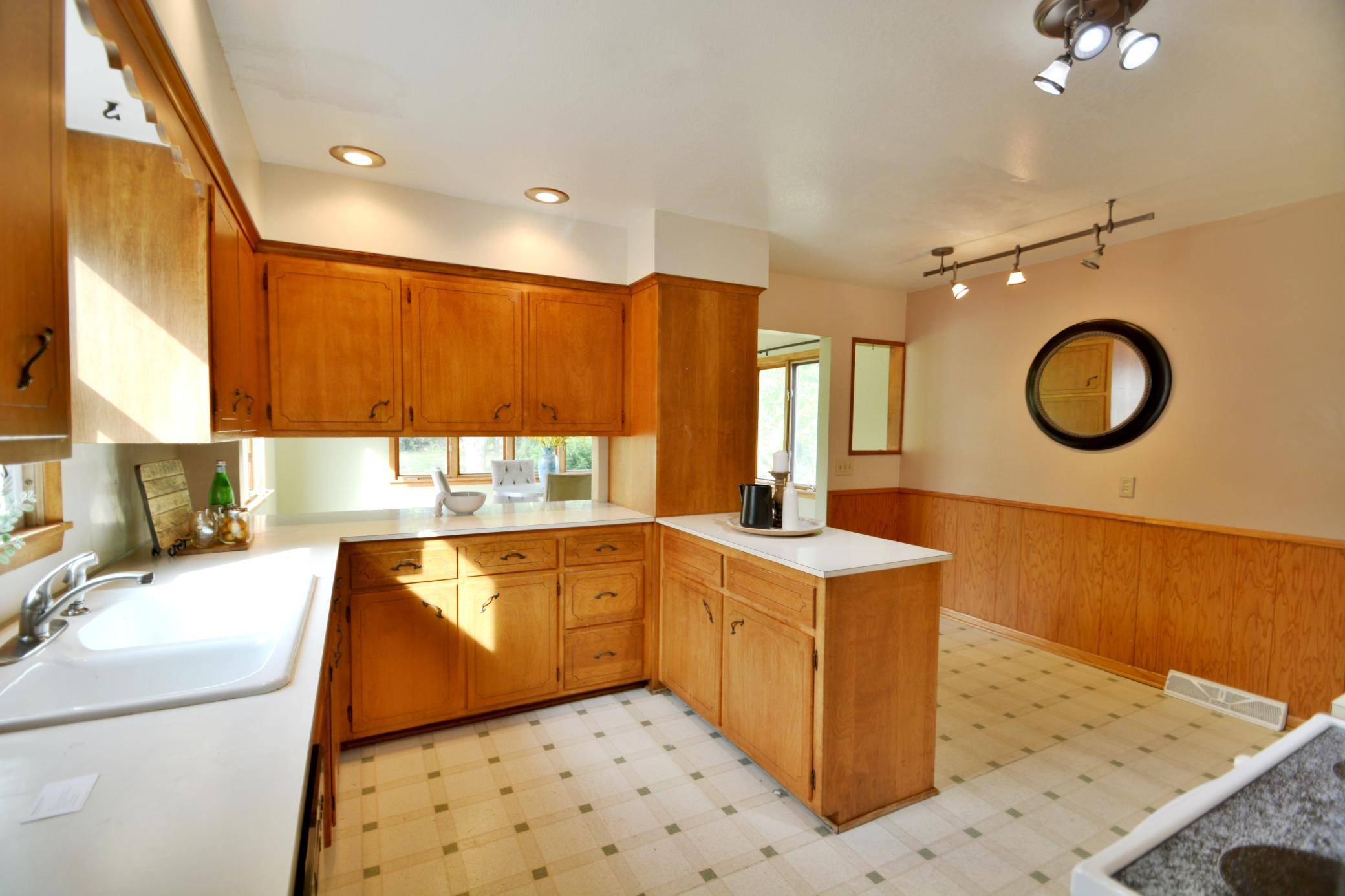 4522 Chatham RD NE, Columbia Heights, MN 55421