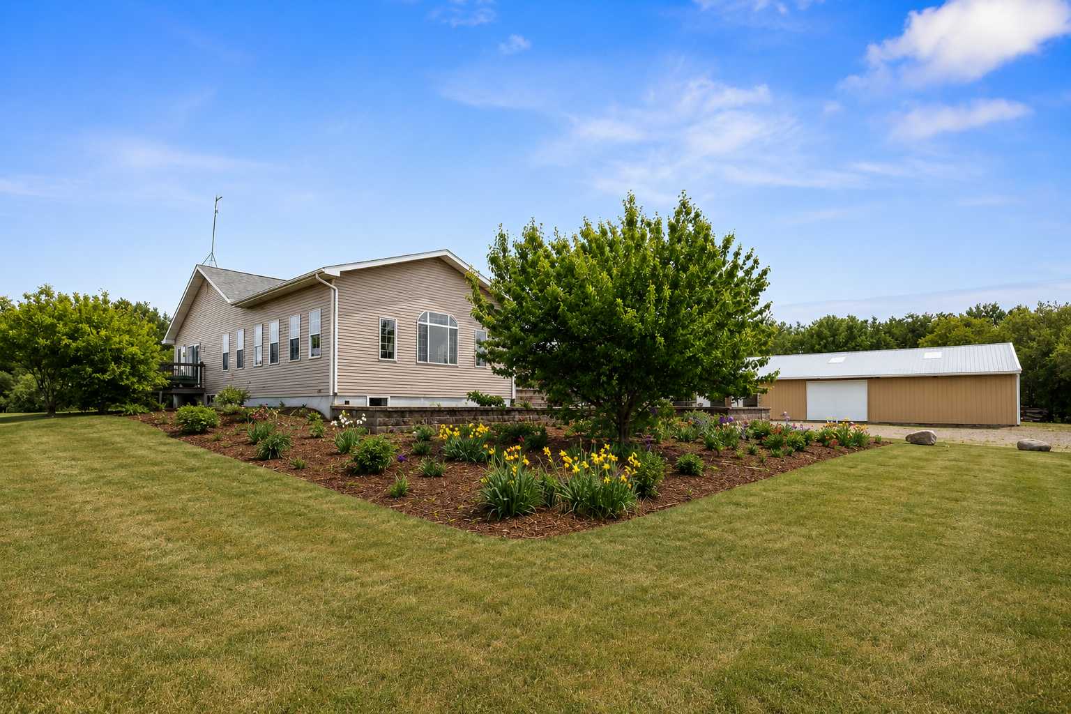 1500 Olympic ST, Braham, MN 55006