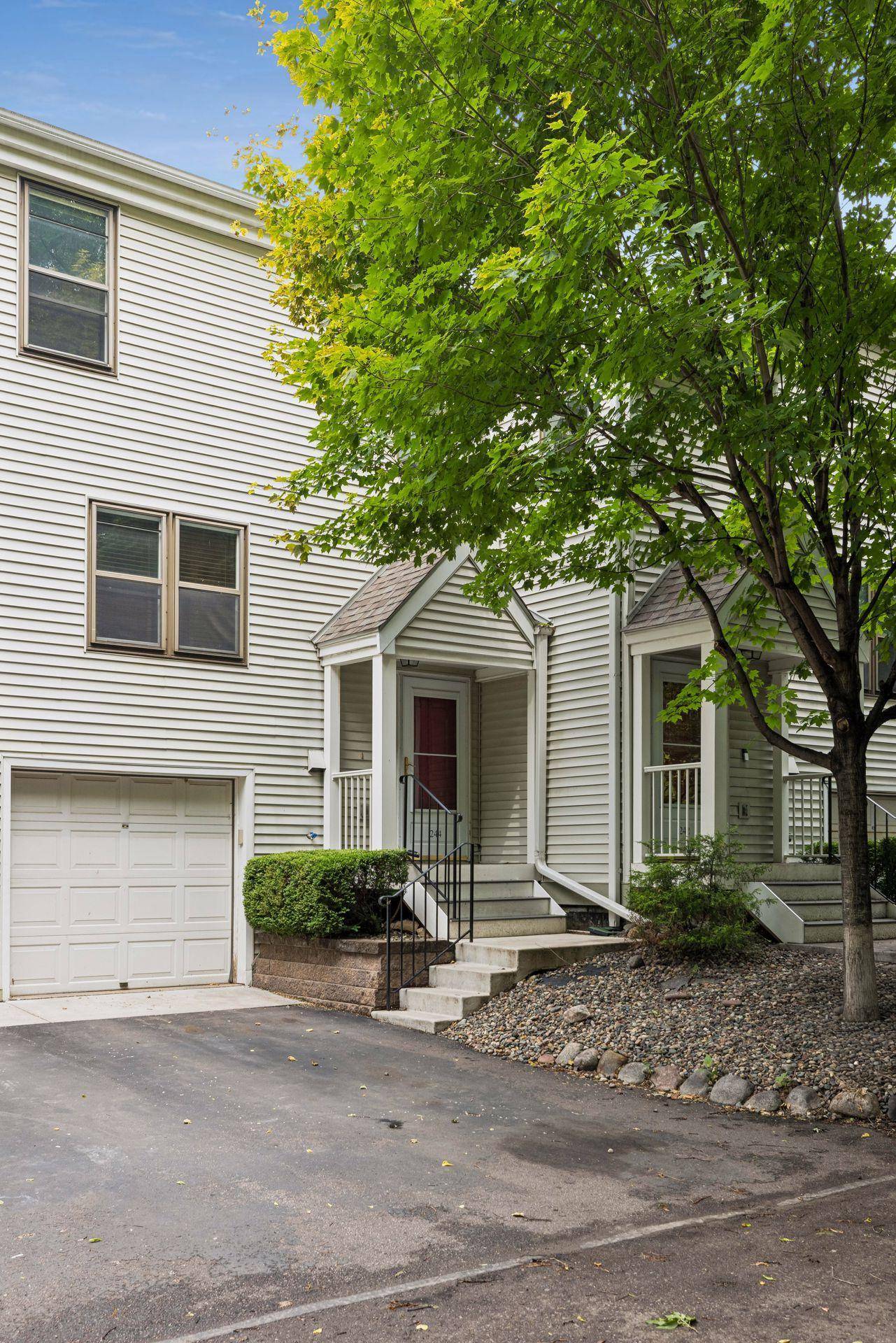 244 3rd AVE NE, Minneapolis, MN 55413