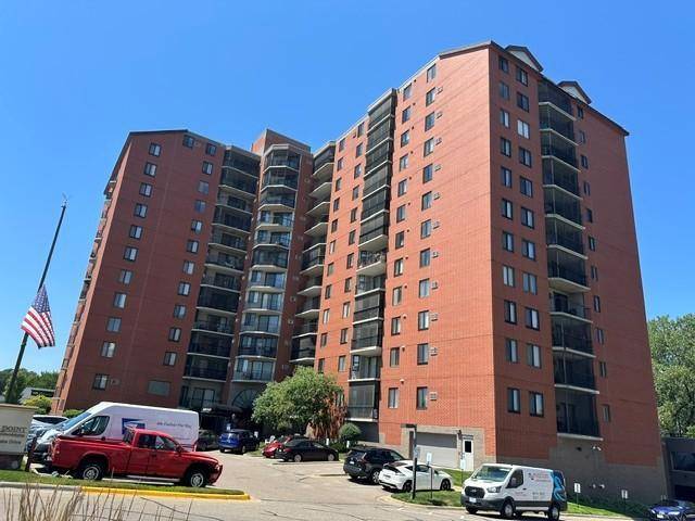 6500 Woodlake DR #1104, Richfield, MN 55423