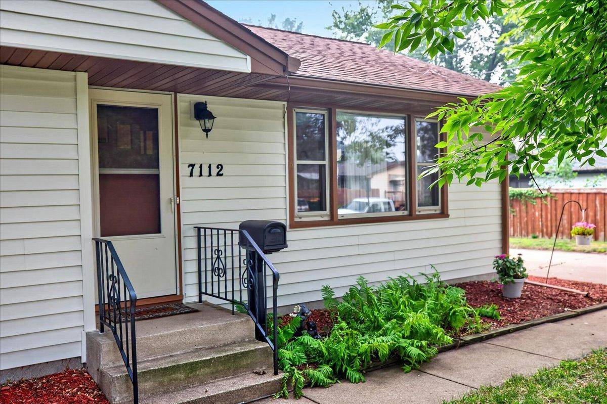 7112 Indiana AVE N, Brooklyn Center, MN 55429