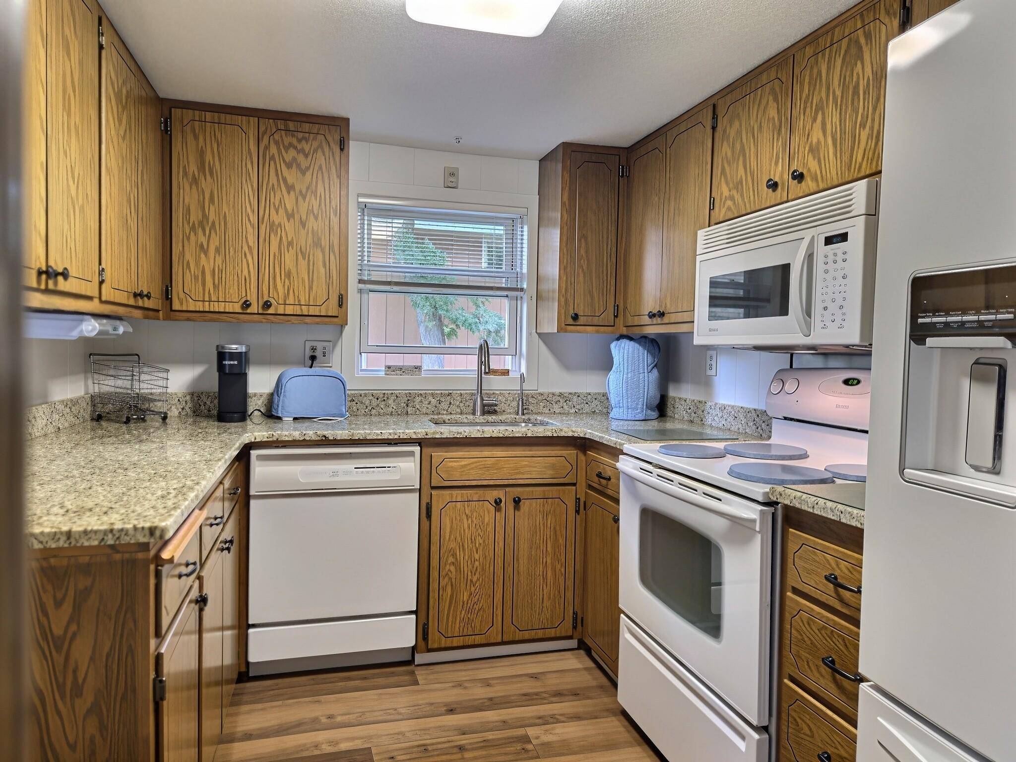 6048 Quinn AVE NW, South Haven, MN 55382