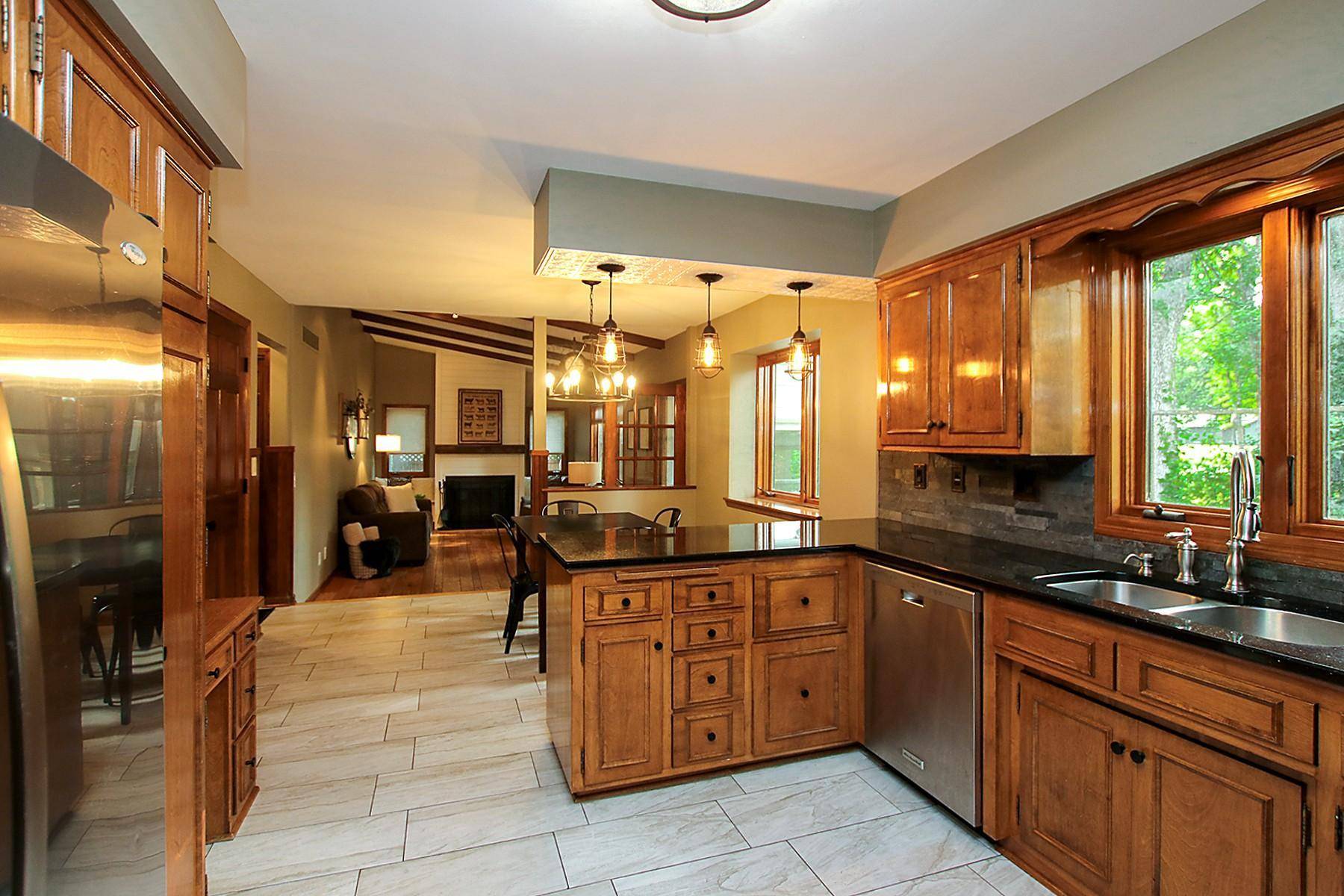 210 Interwood DR, Glencoe, MN 55336