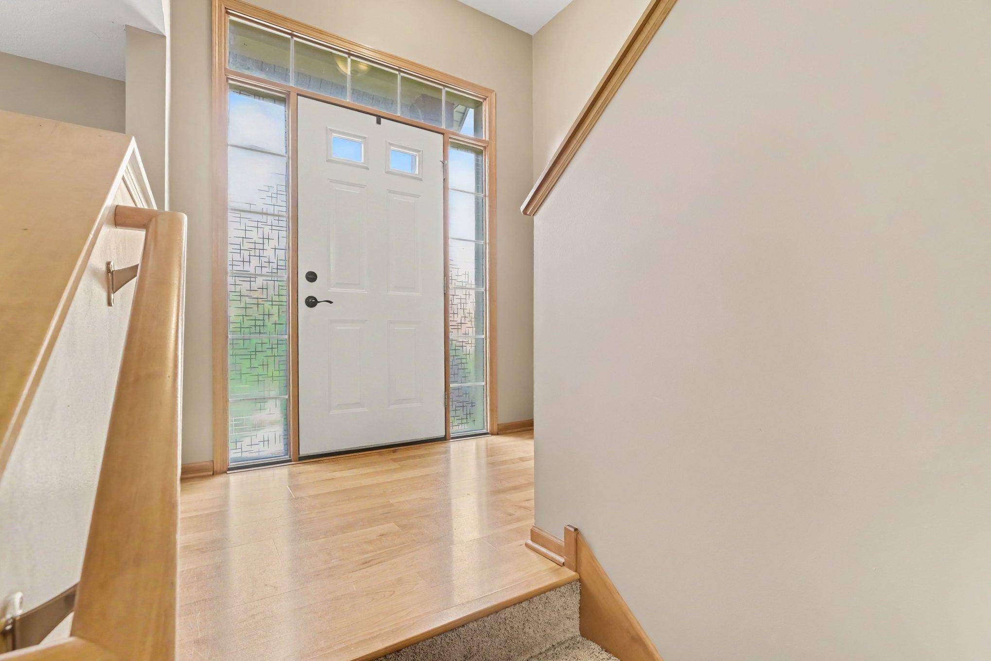 11743 Emery Village DR N, Champlin, MN 55316