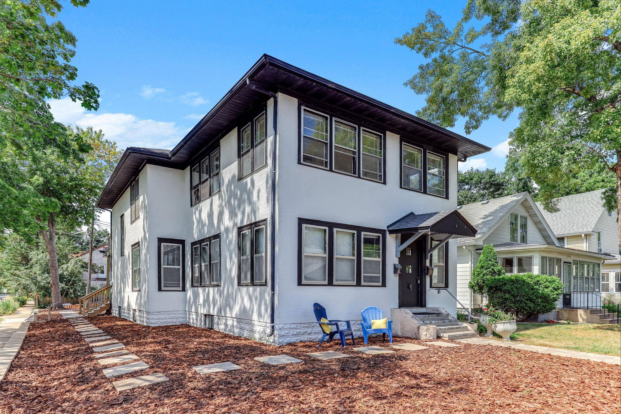256 Russell AVE S, Minneapolis, MN 55405
