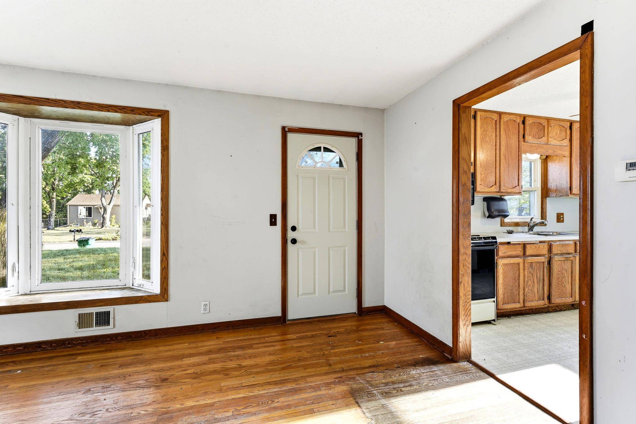 548 82nd AVE NE, Spring Lake Park, MN 55432