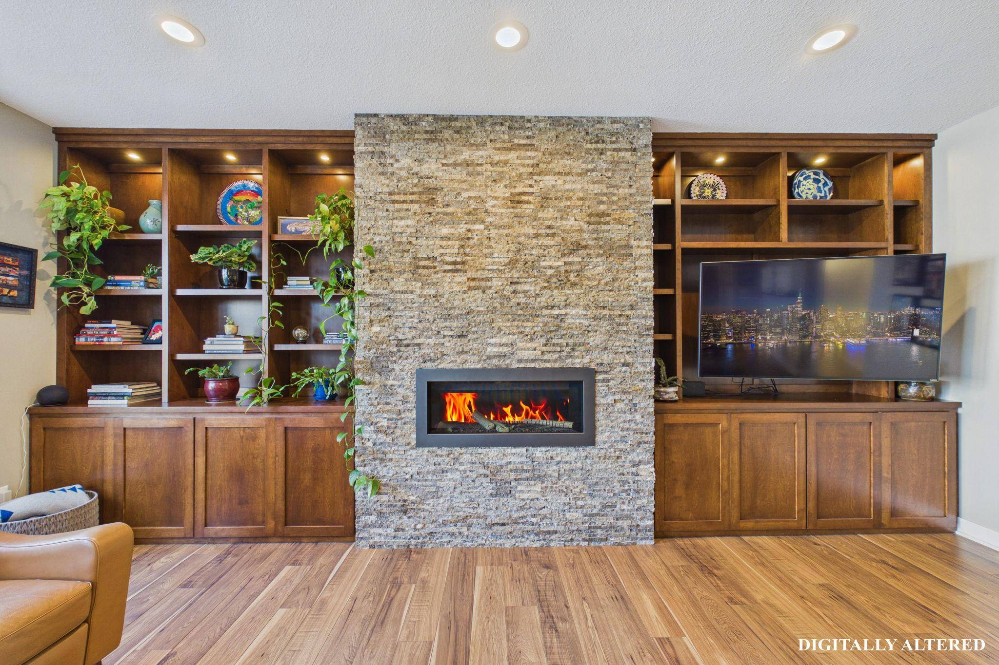 500 Devine DR, New Brighton, MN 55112