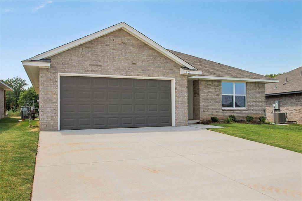 2051 Brush Creek WAY, Newcastle, OK 73065