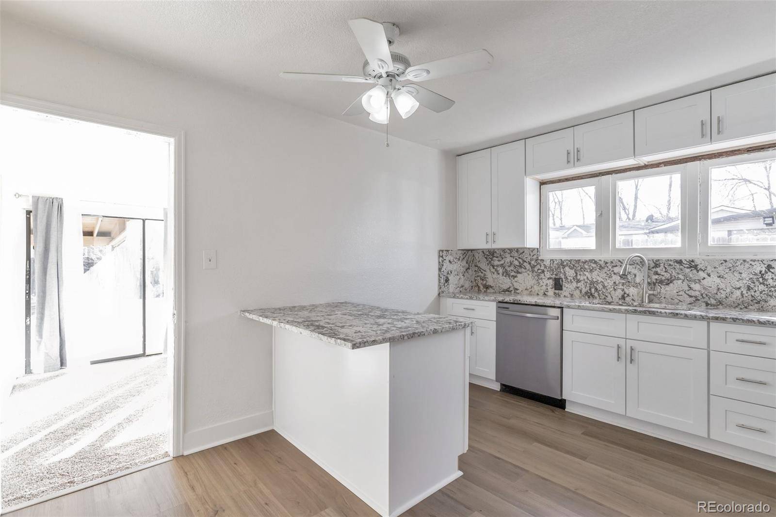 2918 W 2nd AVE, Denver, CO 80219