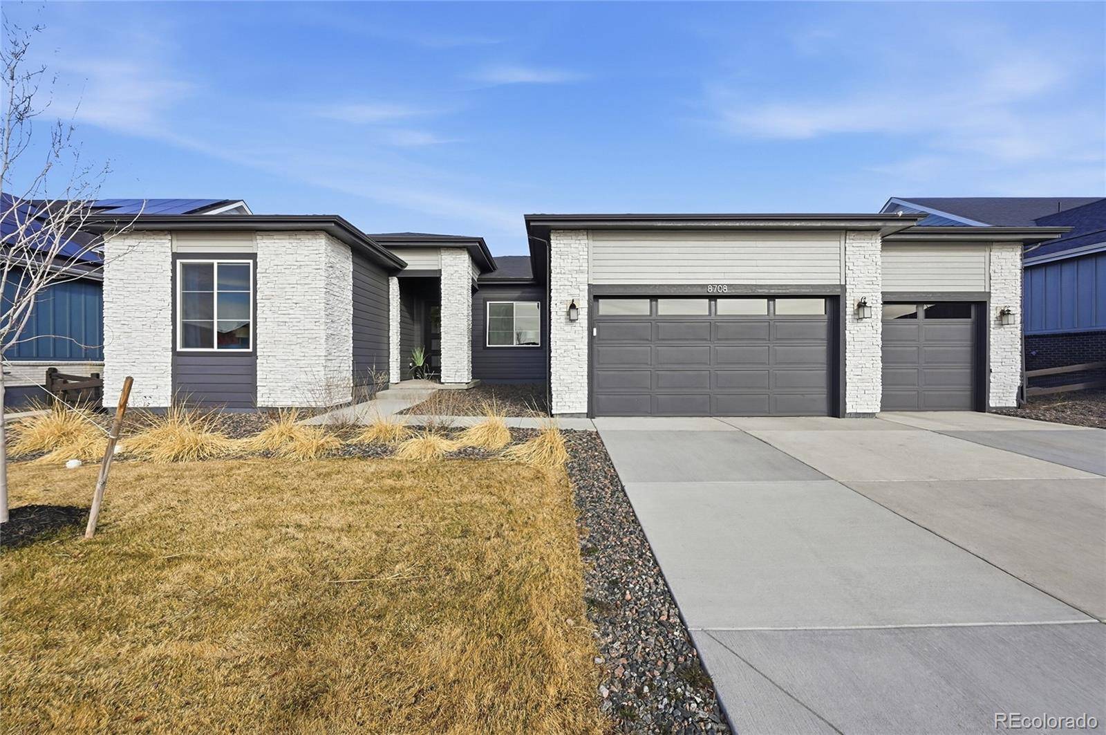 8708 S Quatar ST, Aurora, CO 80016