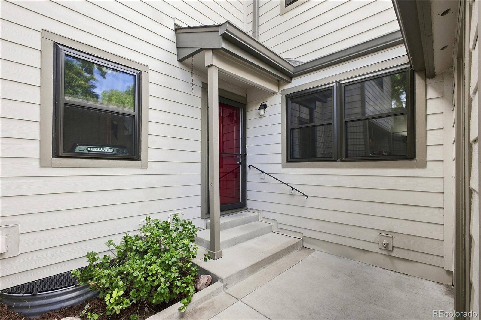 7925 W Layton AVE #302, Denver, CO 80123