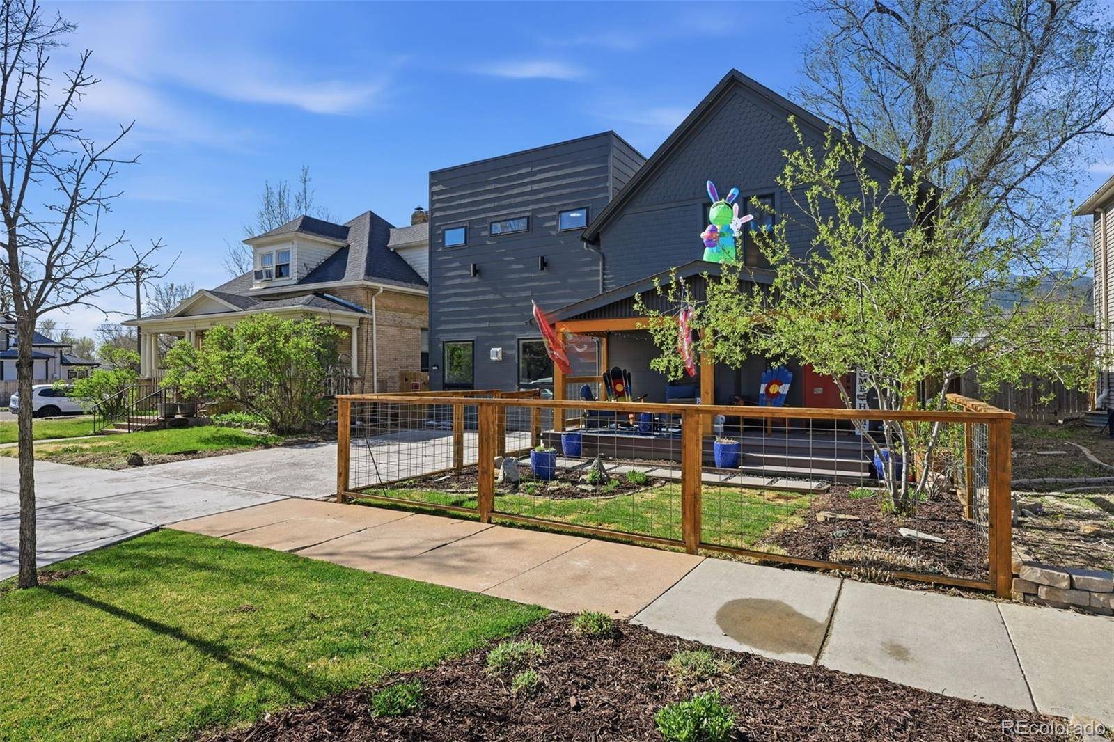 1607 Pikes Peak AVE, Colorado Springs, CO 80904
