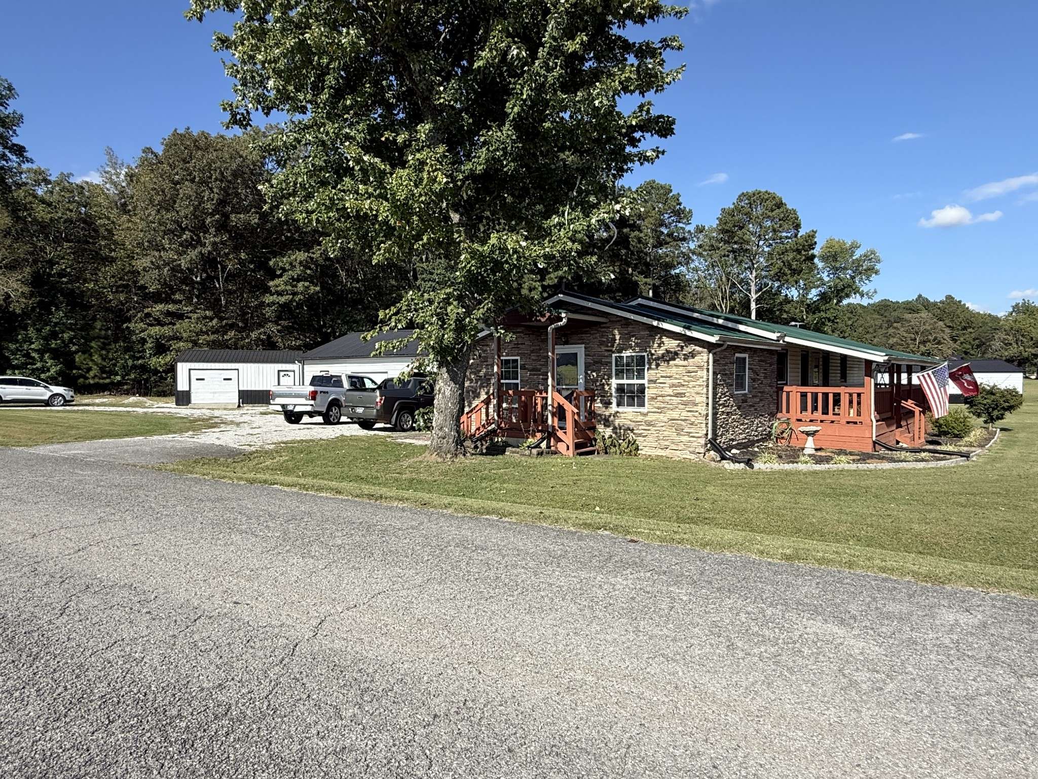 26 Water Cure Rd, Belvidere, TN 37306