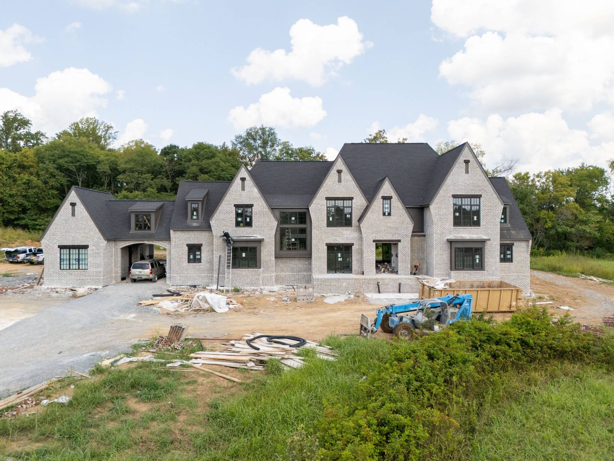 7019 Belcastle Ln, College Grove, TN 37046