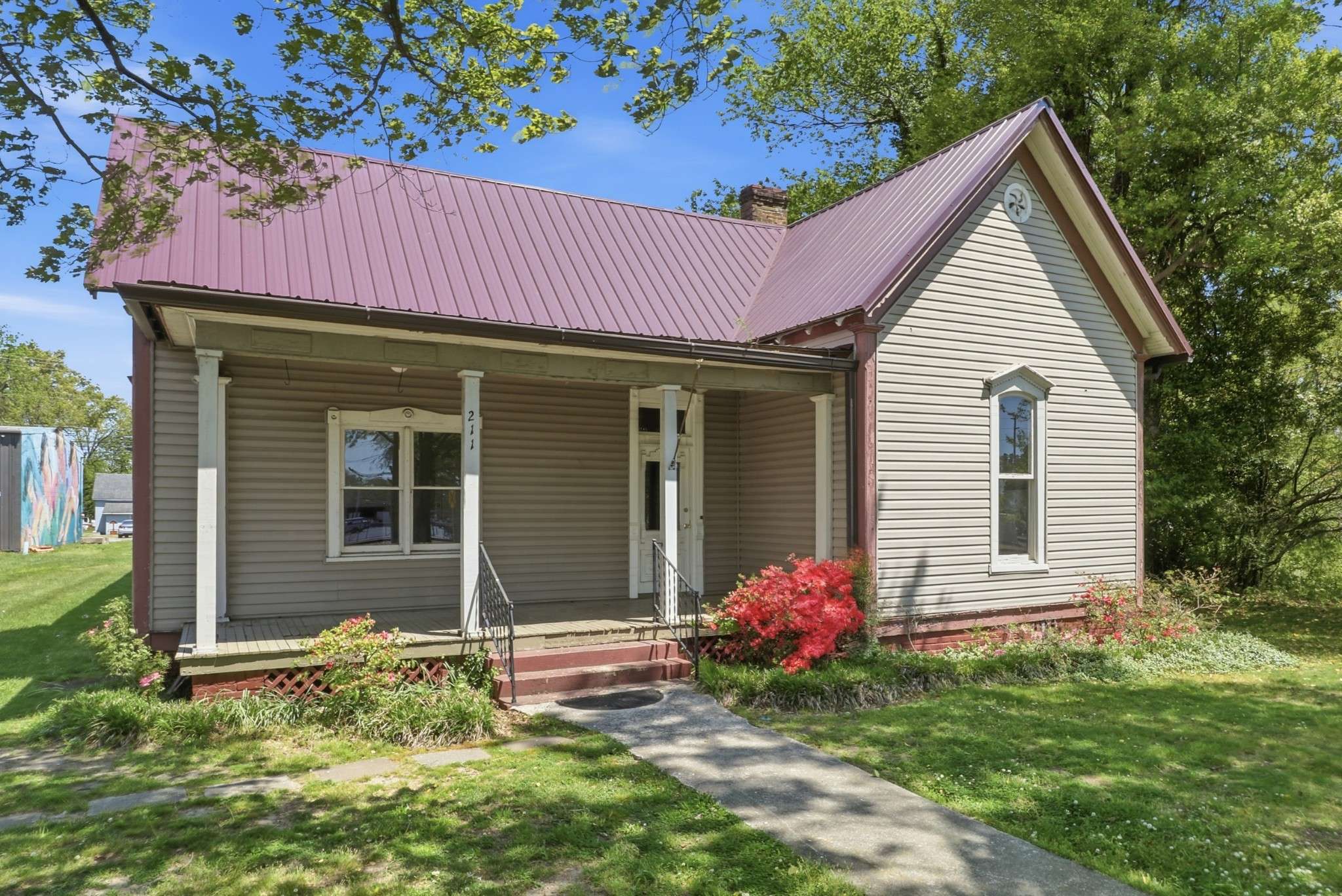211 SE Atlantic St, Tullahoma, TN 37388