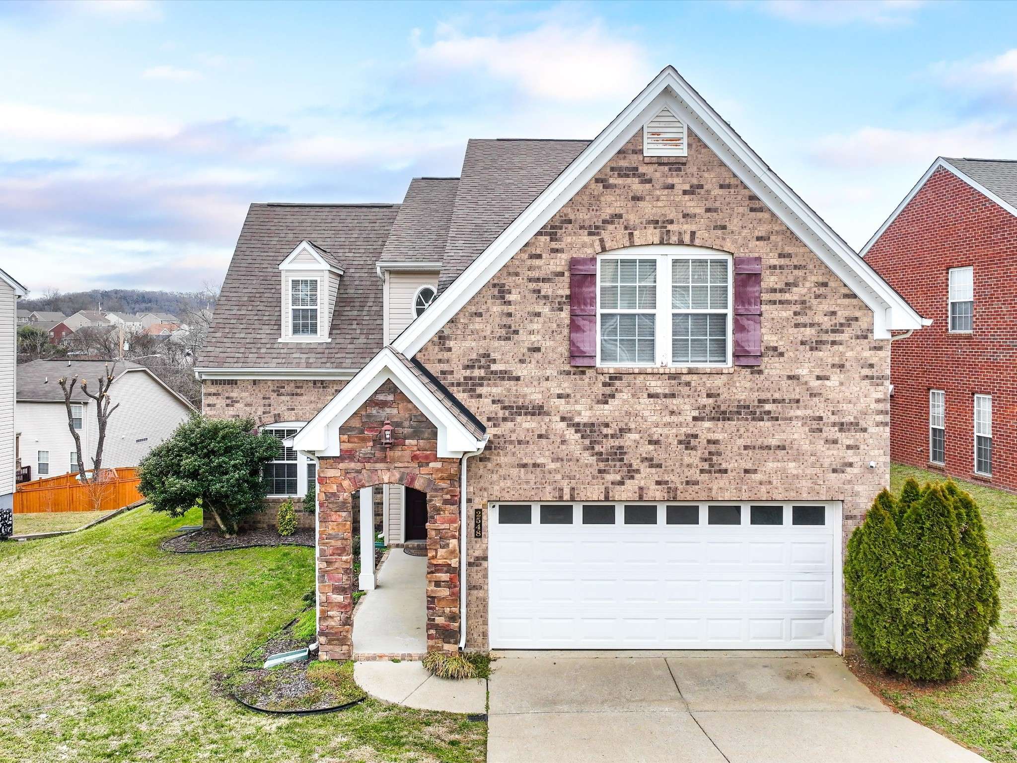 2548 Jordan Ridge Dr, Nashville, TN 37218