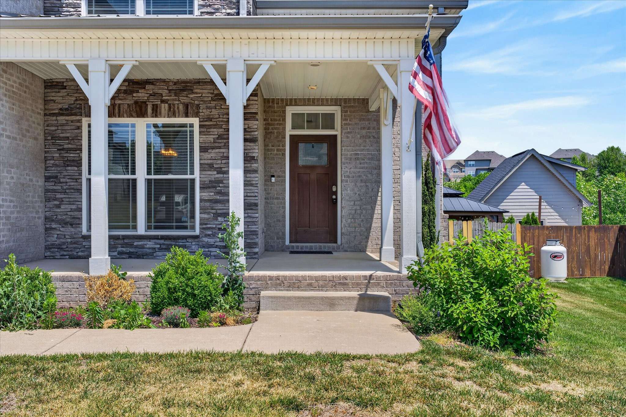 325 Piedmont Pl, Clarksville, TN 37043