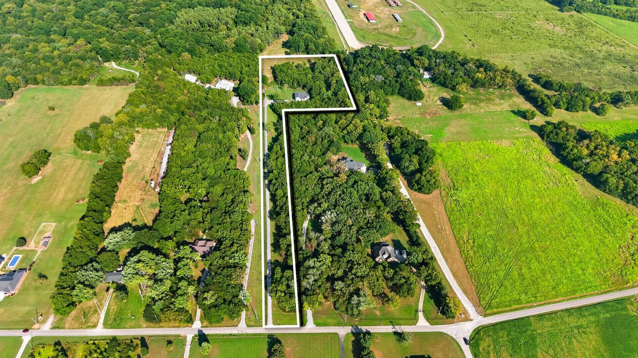 212 Anderton Rd, Bell Buckle, TN 37020