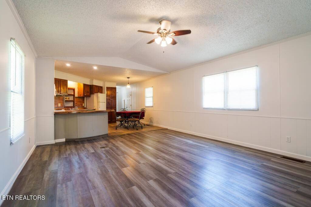 423 Moore Rd, Cookeville, TN 38506