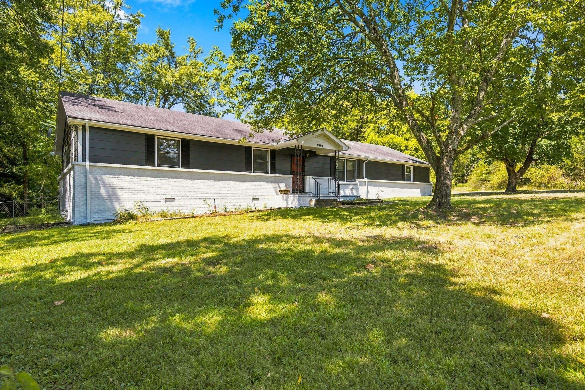 2808 Elam Rd, Murfreesboro, TN 37127