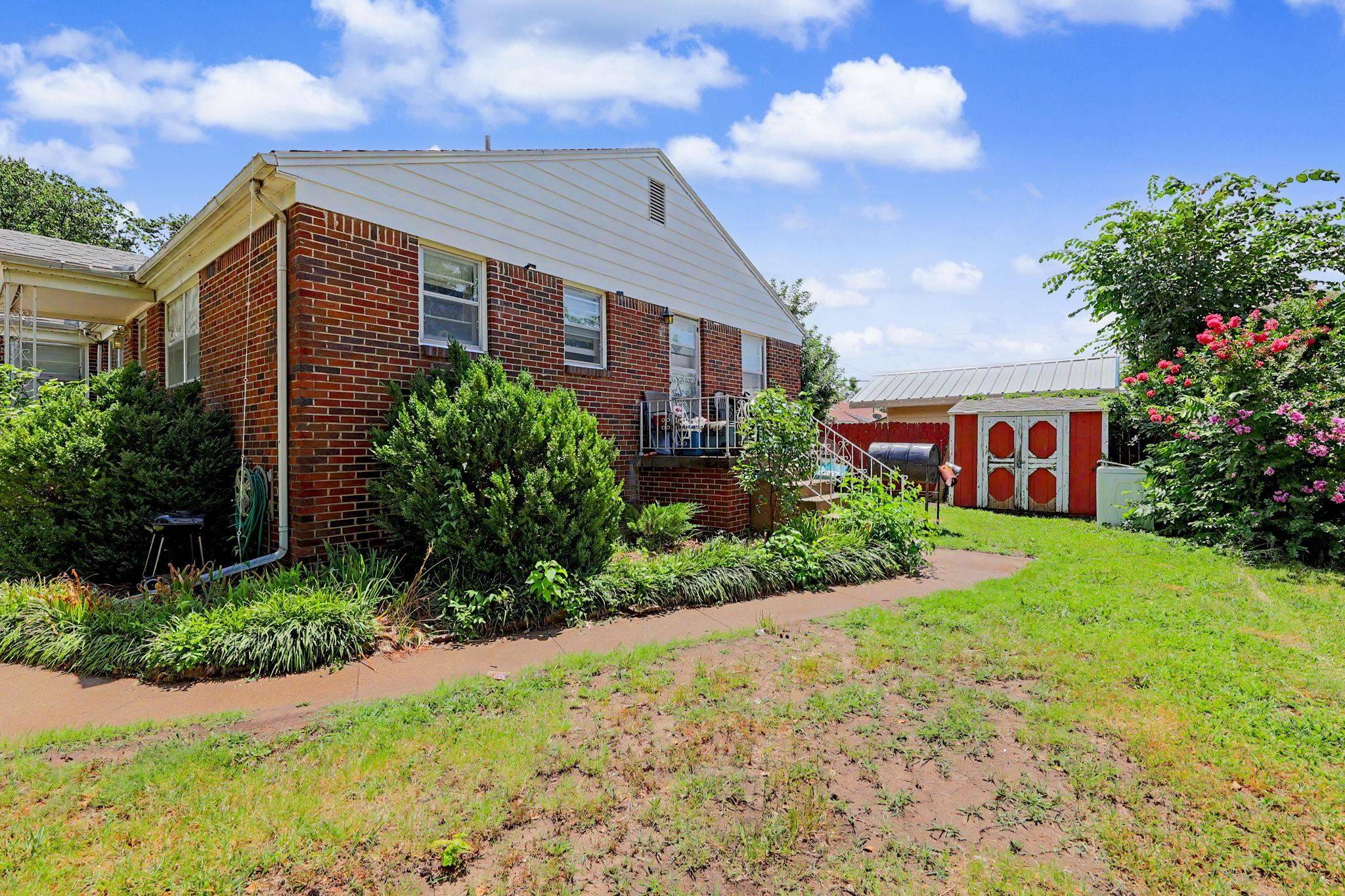 3421_3423 E Penley Dr, Wichita, KS 67218