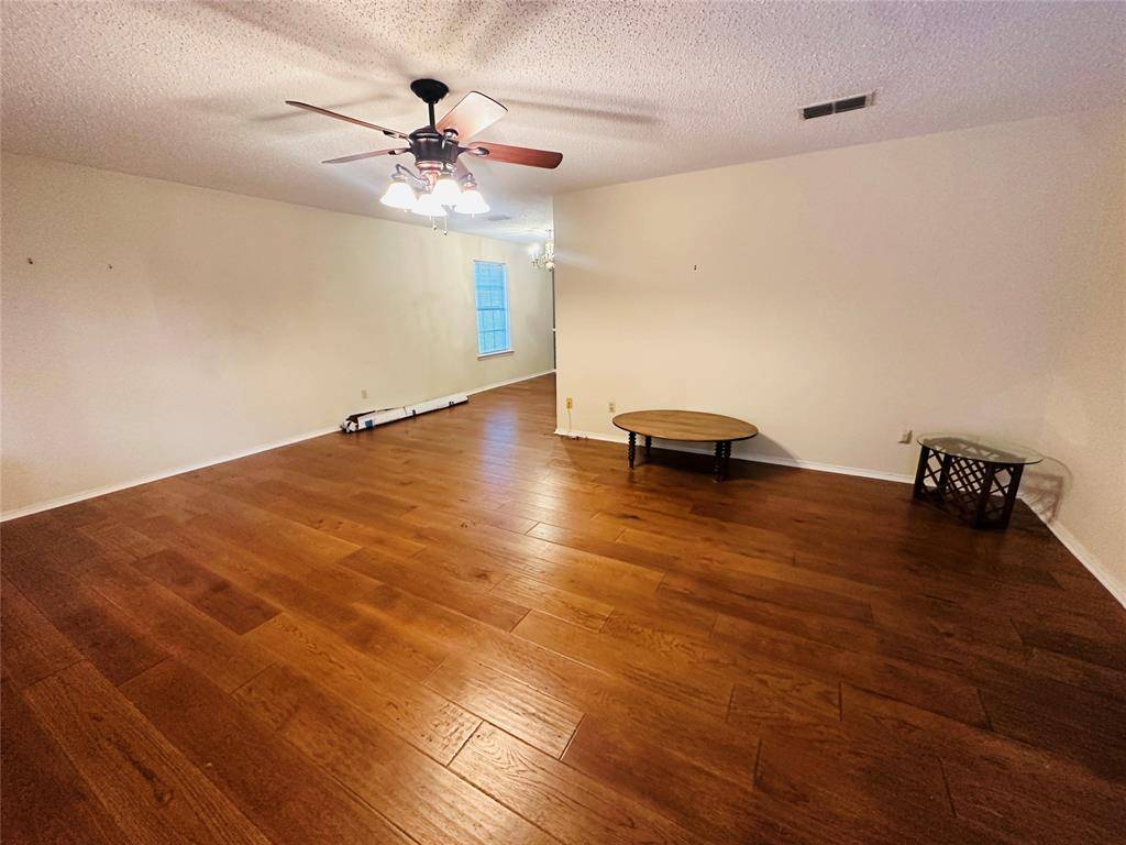 1408 Elmwood Street, Sulphur Springs, TX 75482