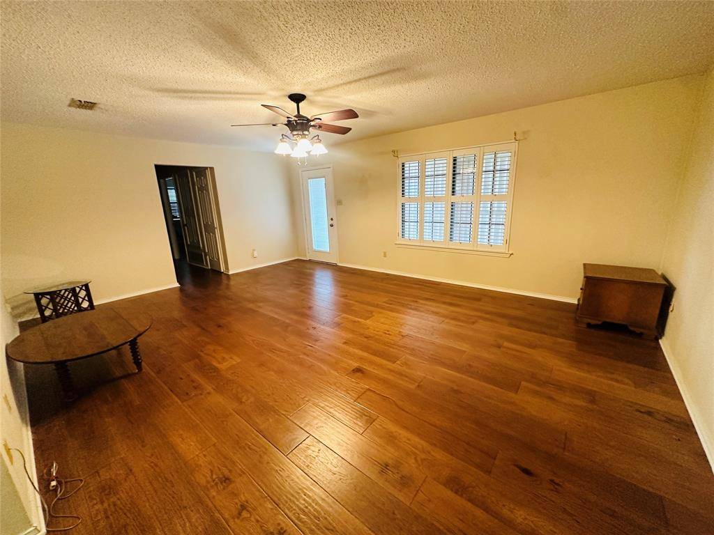 1408 Elmwood Street, Sulphur Springs, TX 75482