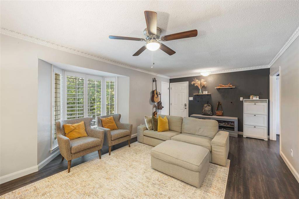 6007 Sandhurst Lane #D, Dallas, TX 75206