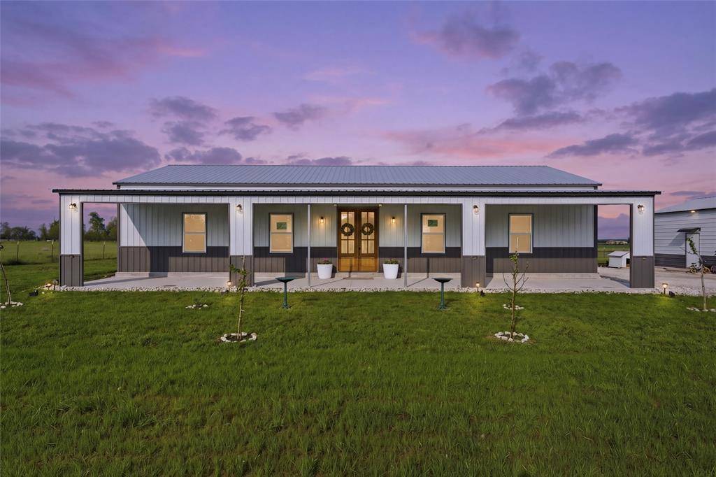 151 Kasberg Road, Leroy, TX 76654