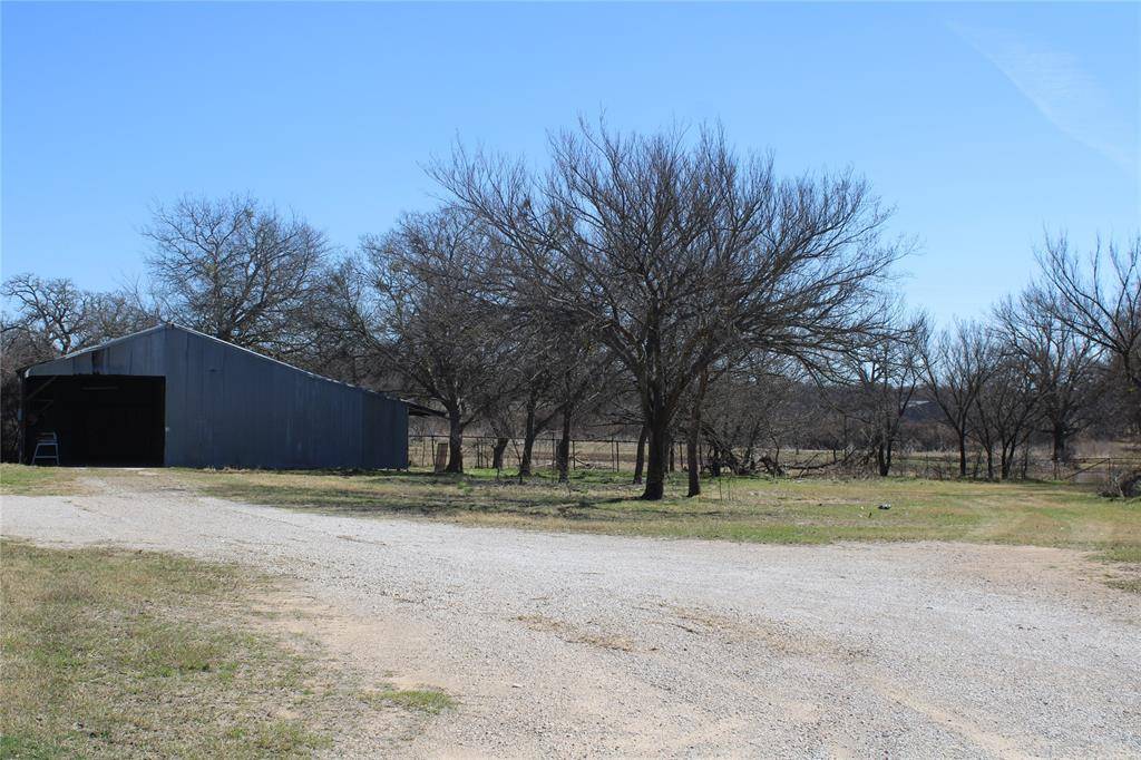 3020 Fm 2210 E, Perrin, TX 76486