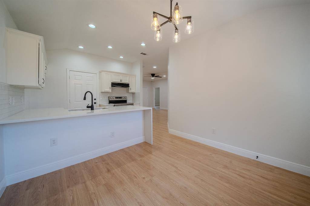 5219 Chippewa Drive, Dallas, TX 75212