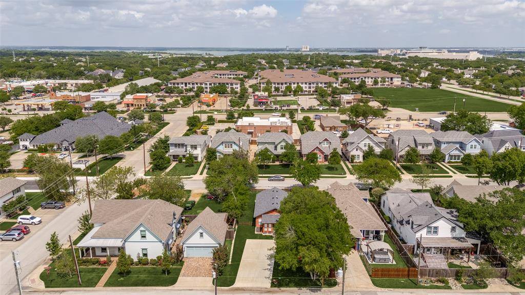 612 E Wall Street, Grapevine, TX 76051