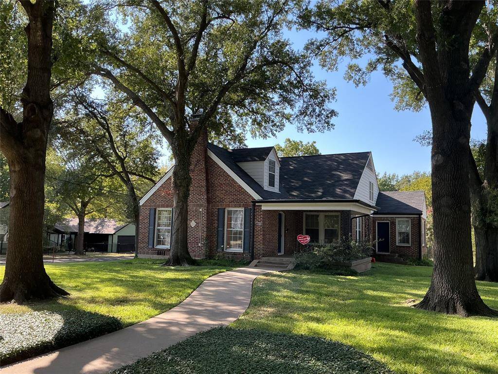 1720 Sycamore Avenue, Corsicana, TX 75110