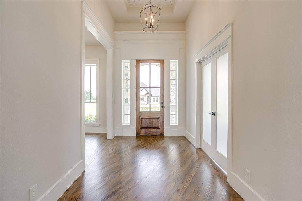 1001 Magnolia Court, Springtown, TX 76082