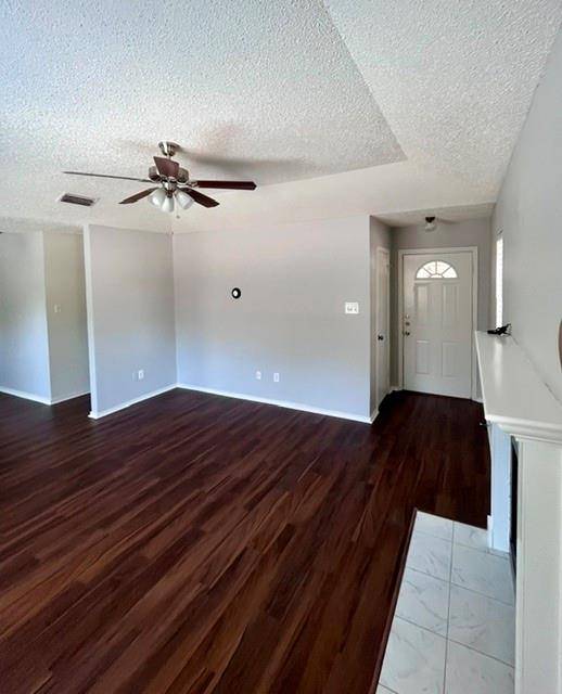3013 Clover Lane, Euless, TX 76039