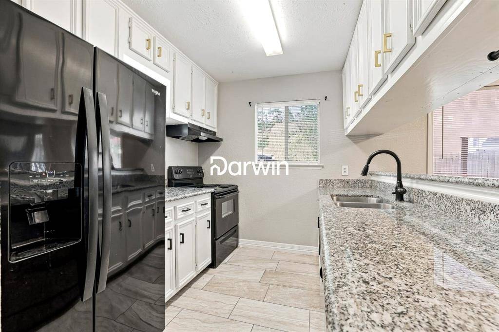 1379 Dell Dale Street, Channelview, TX 77530