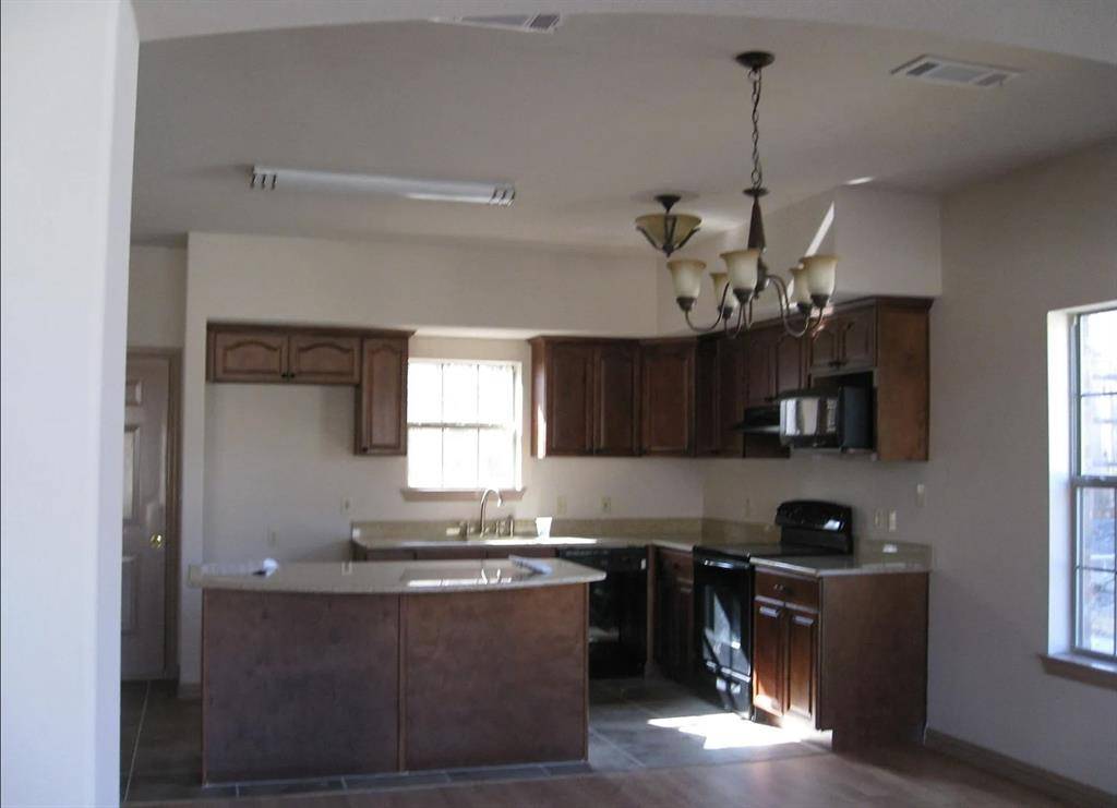 2506 Apollo Villa Road, Garland, TX 75044