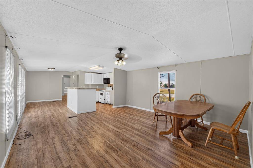 1341 Flying L Lane #10, Mansfield, TX 76063