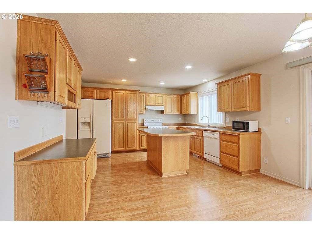 2215 NE 96TH WAY, Vancouver, WA 98665