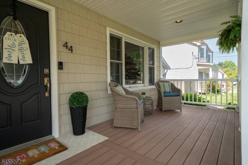 44 First St, Roxbury Twp., NJ 07847