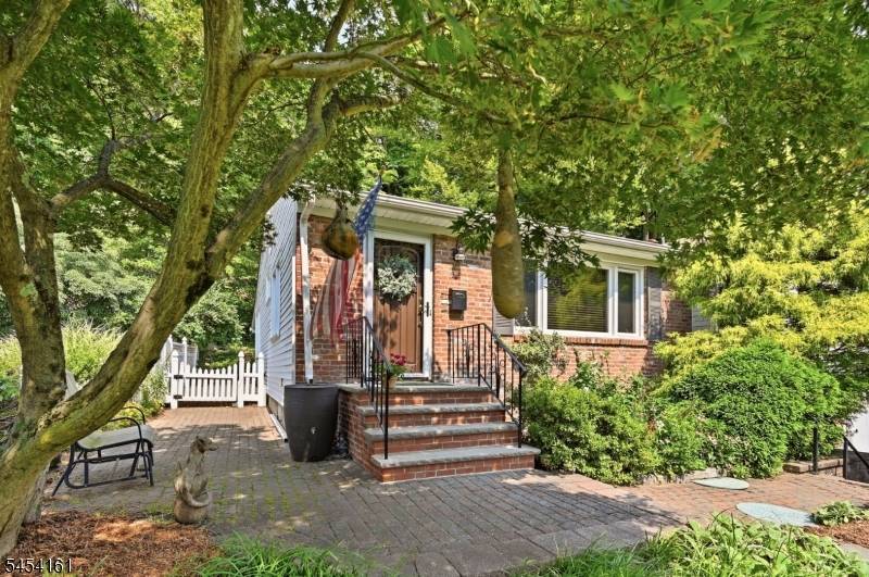 31 Truman Blvd, Oakland Boro, NJ 07436