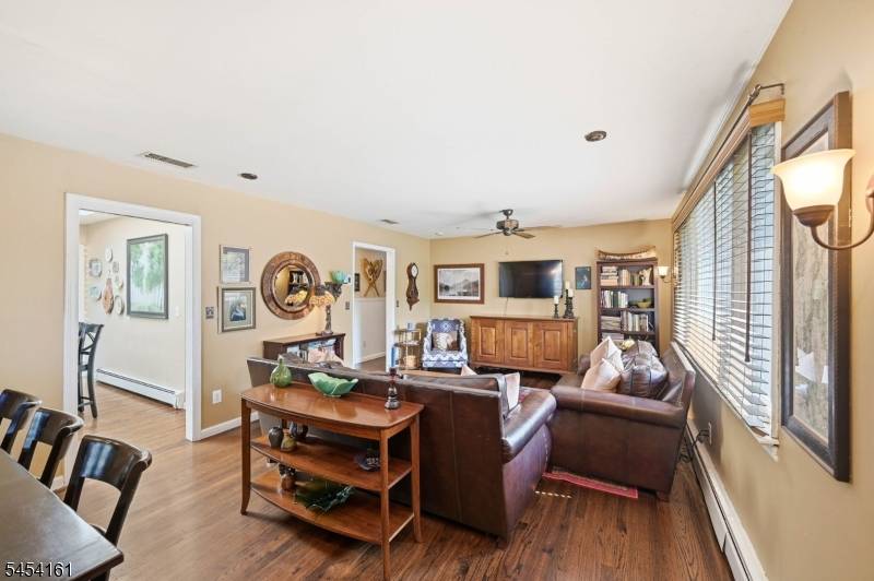 31 Truman Blvd, Oakland Boro, NJ 07436