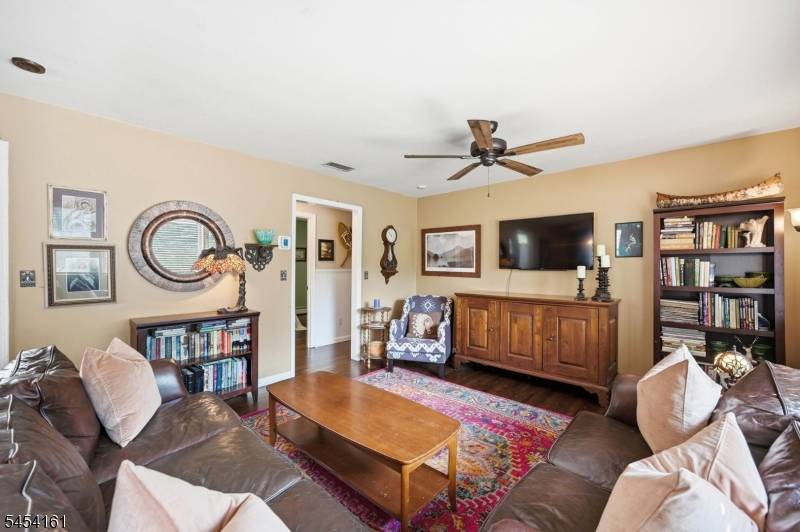31 Truman Blvd, Oakland Boro, NJ 07436