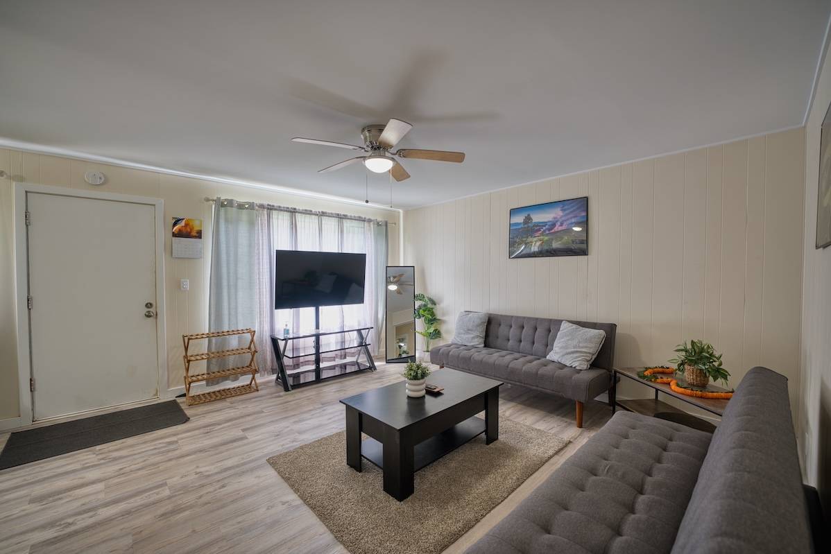 485 WAIANUENUE AVE #109, Hilo, HI 96720
