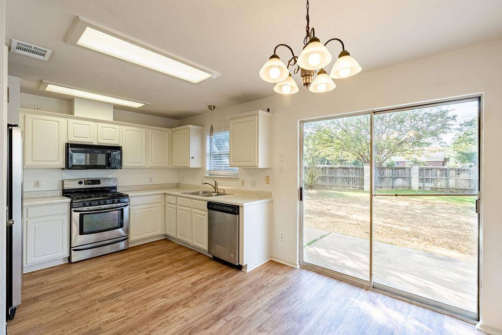 13505 Dulles Ave, Austin, TX 78729
