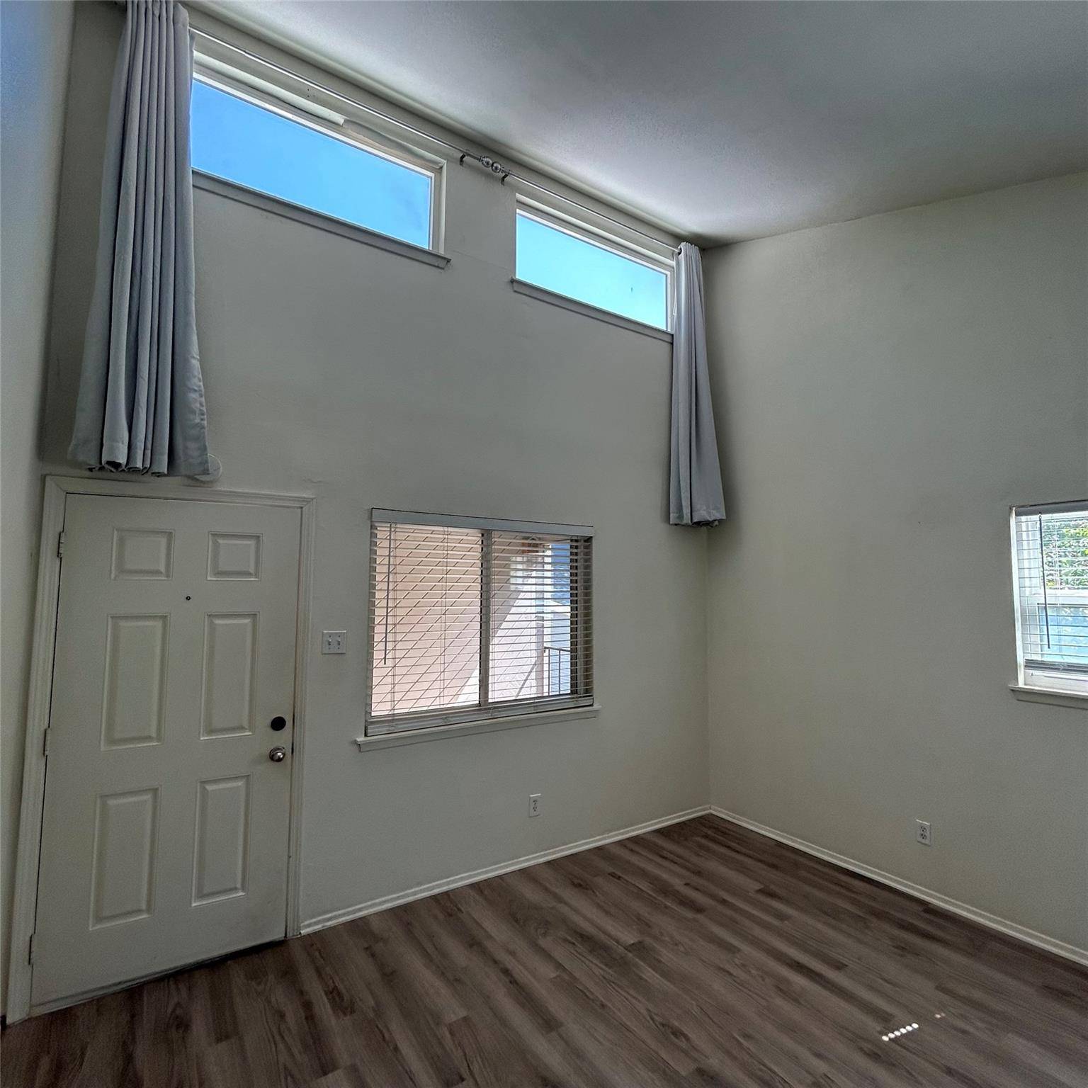 1106 W 22nd ST #8, Austin, TX 78705