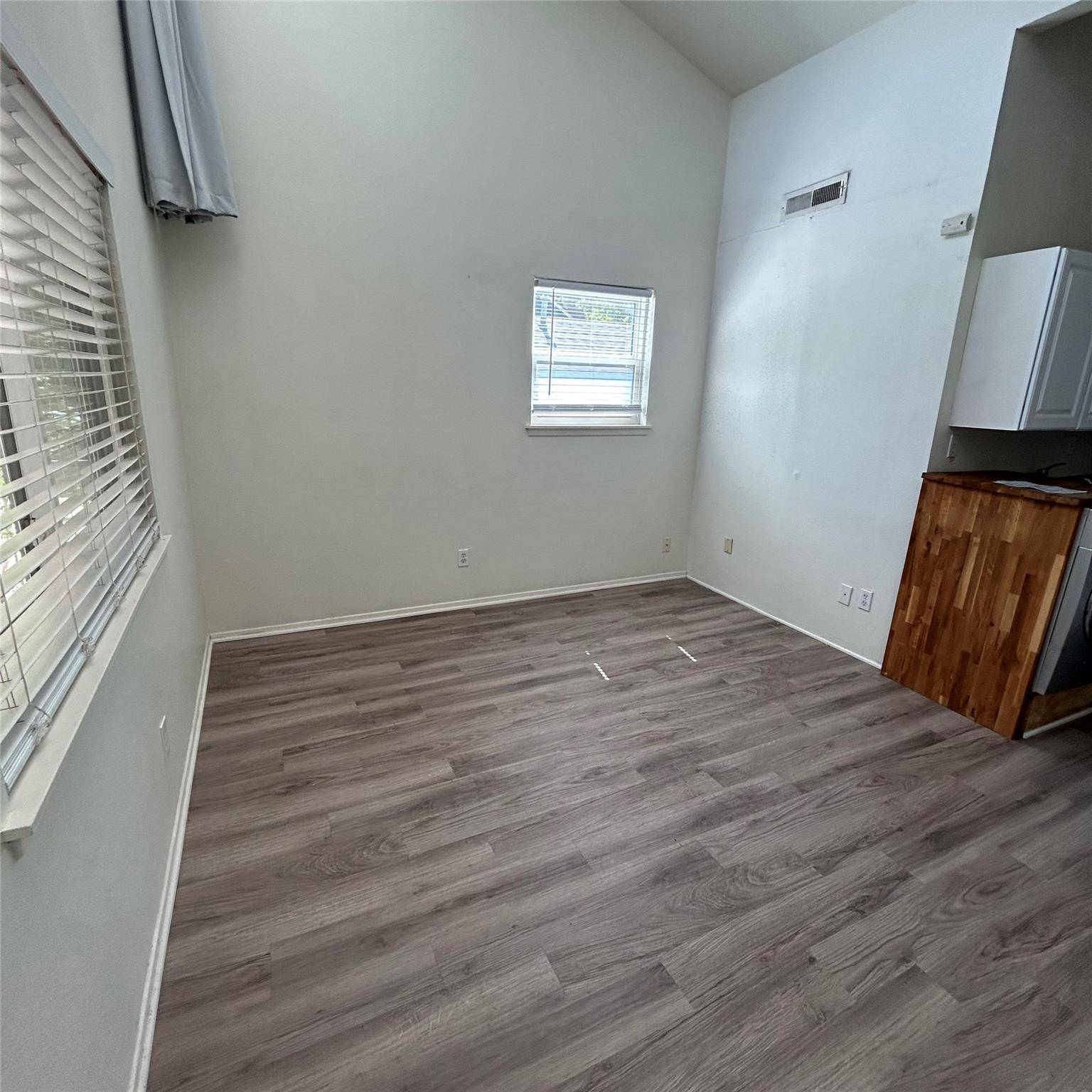 1106 W 22nd ST #8, Austin, TX 78705